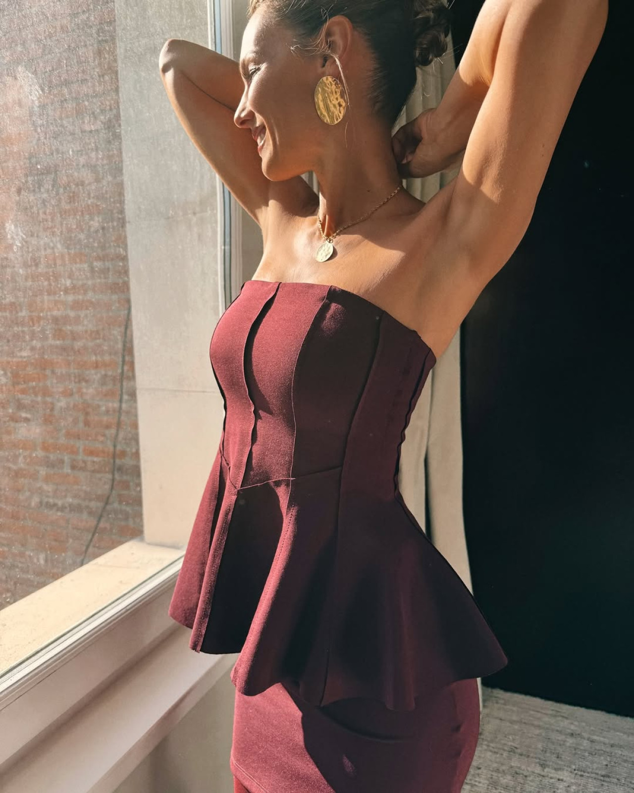 Comunidad Brandy Girls Se despide el clásico top： la nueva tendencia que redefine la elegancia y conquista la temporada otoñoinvierno 2025